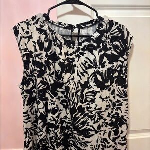 Floral Black and White Women's Tops Chase Bank
